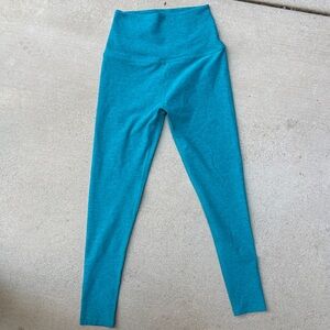 Beyond Yoga Blue Leggings Size Small